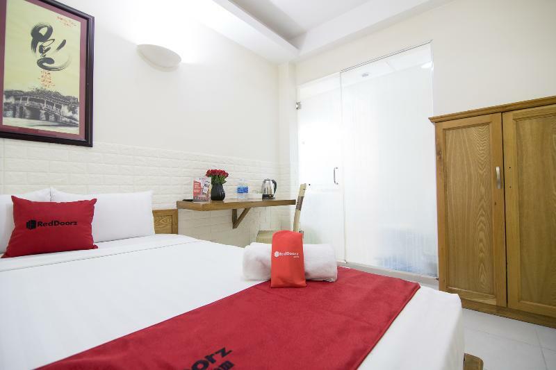 Hotel Reddoorz @ Pham Ngu Lao Street 3 Thành Pho Ho Chí Minh Esterno foto