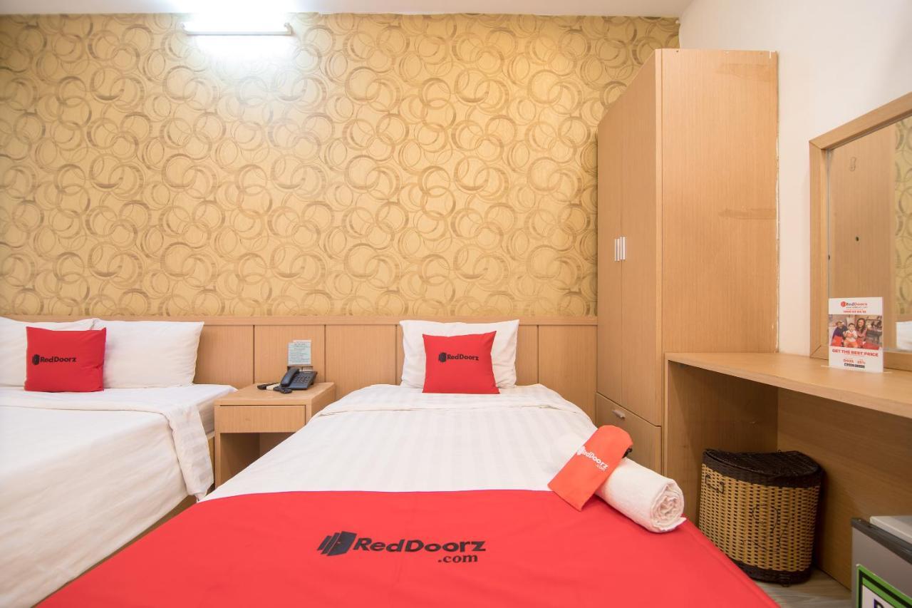 Hotel Reddoorz @ Pham Ngu Lao Street 3 Thành Pho Ho Chí Minh Esterno foto