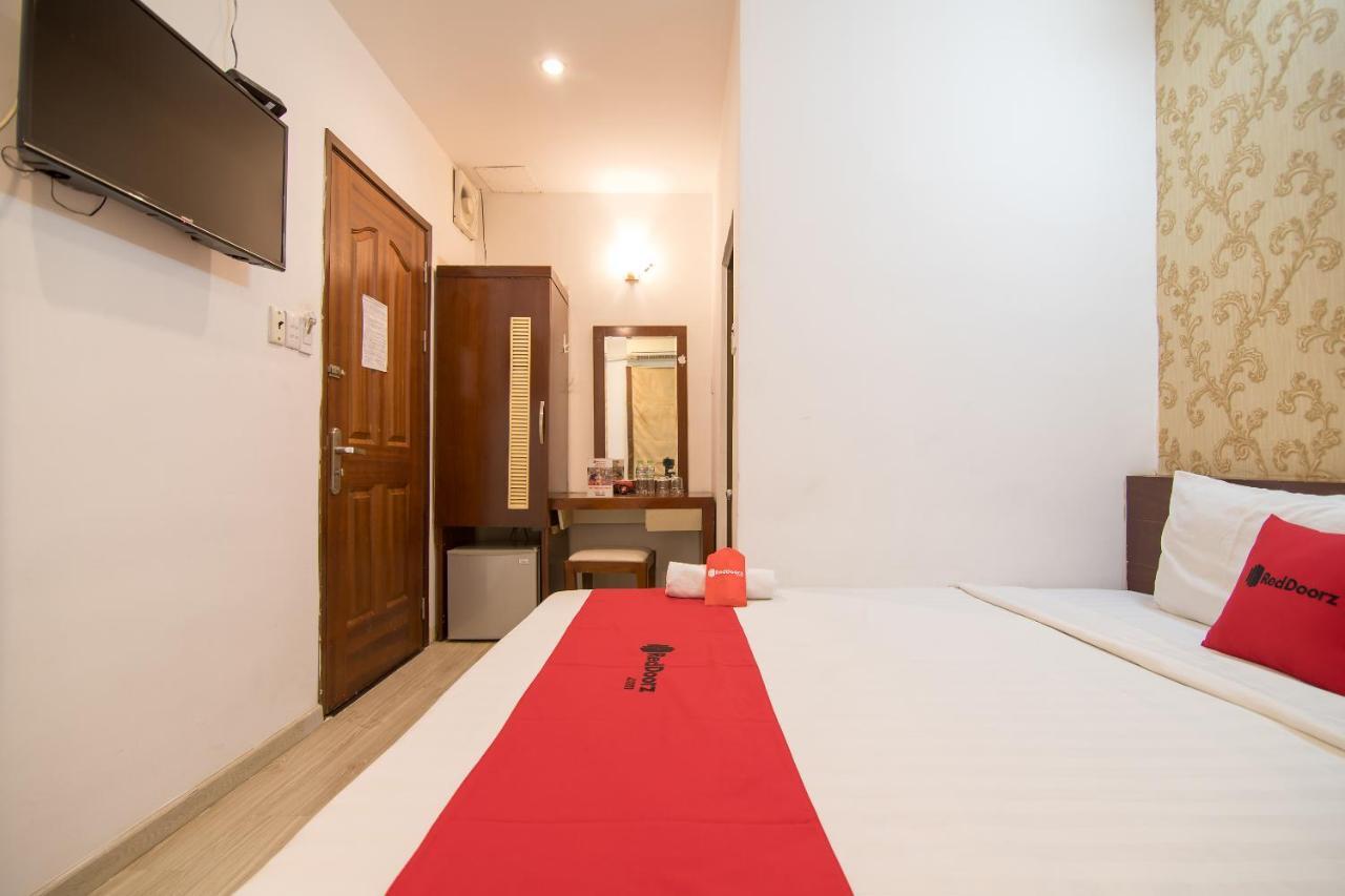 Hotel Reddoorz @ Pham Ngu Lao Street 3 Thành Pho Ho Chí Minh Esterno foto
