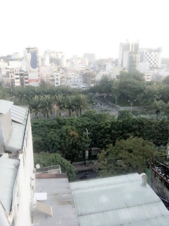 Hotel Reddoorz @ Pham Ngu Lao Street 3 Thành Pho Ho Chí Minh Esterno foto